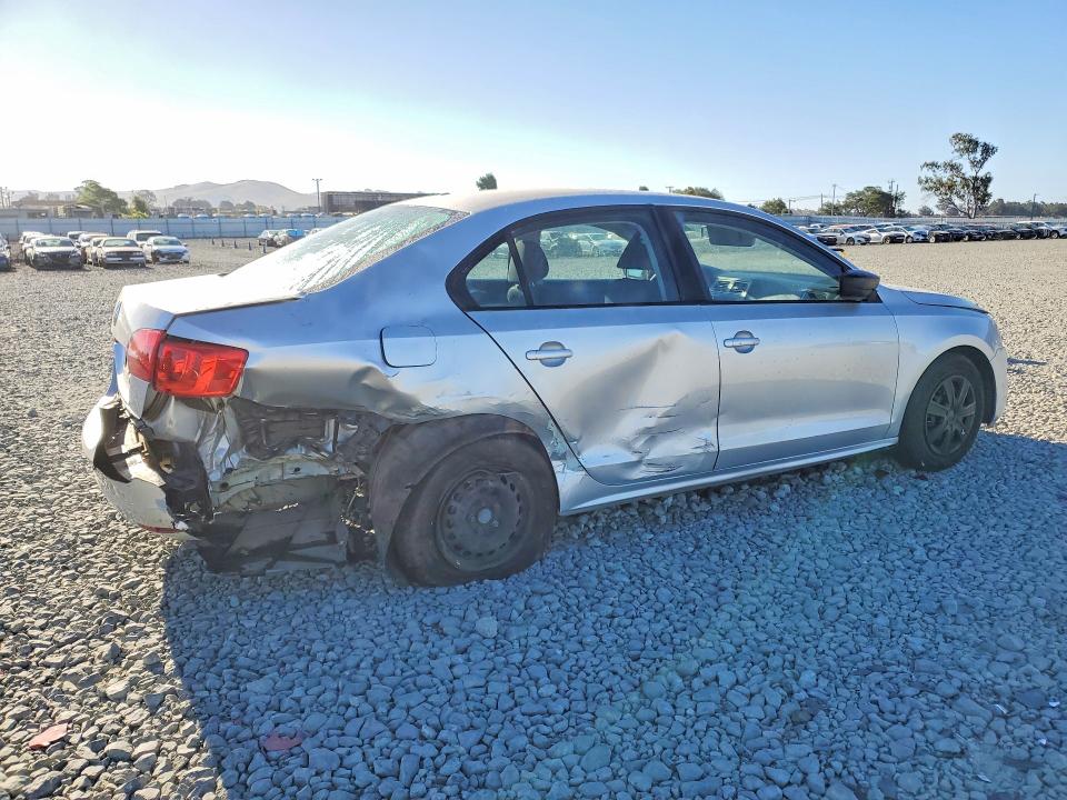 2011 Volkswagen Jetta VIN 3VW2K7AJ2BM379101 COPART salvage auction — REAR END, CA - SALVAGE CERTIFICATE, sold $725 on 2026-08-03 (photo 3)
