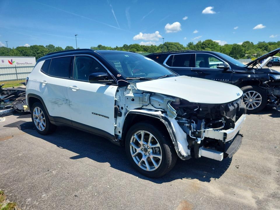 2025 Jeep Compass VIN 3C4NJDCN7ST513110 COPART salvage auction — FRONT END, Fl - Certificate Of Title, sold $11,600 on 2026-07-22 (photo 4)