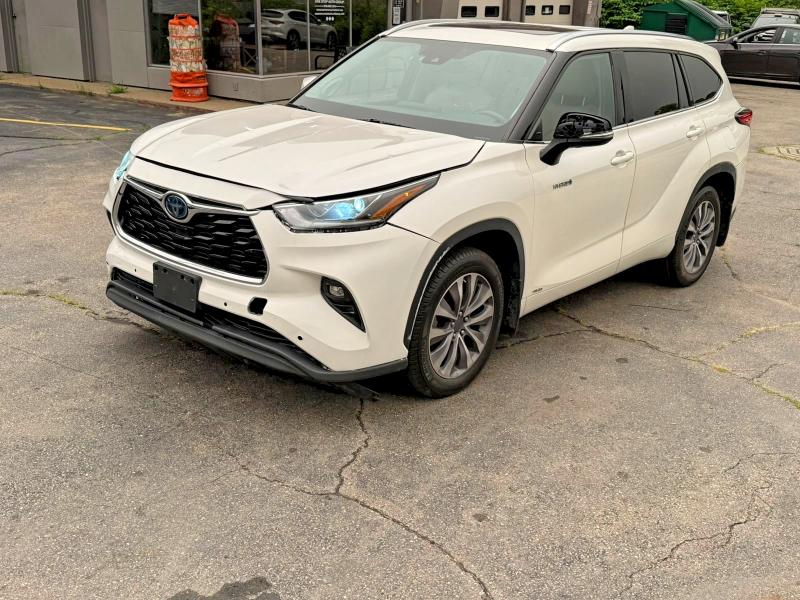 2020 Toyota Highlander VIN 5TDXBRCH9LS013183 — COPART salvage auction photo
