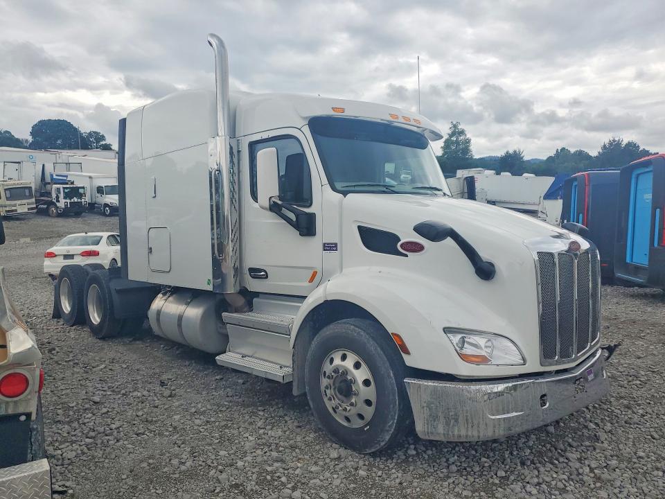 2021 Peterbilt 579 VIN 1XPBDP9X8MD646390 COPART salvage auction — FRONT END, CT, sold $14,200 on 2026-08-02 (photo 4)