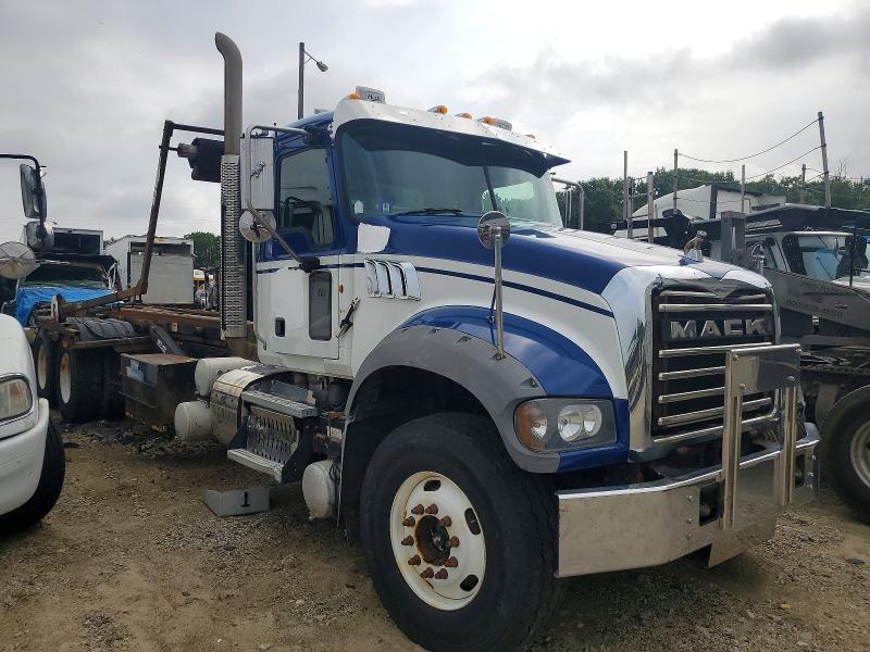 2011 Mack All other VIN 1M2AX04C5BM010583 COPART salvage auction — MINOR DENT/SCRATCHES, FL - CERTIFICATE OF DESTRUCTION, sold $13,000 on 2026-07-23 (photo 1)