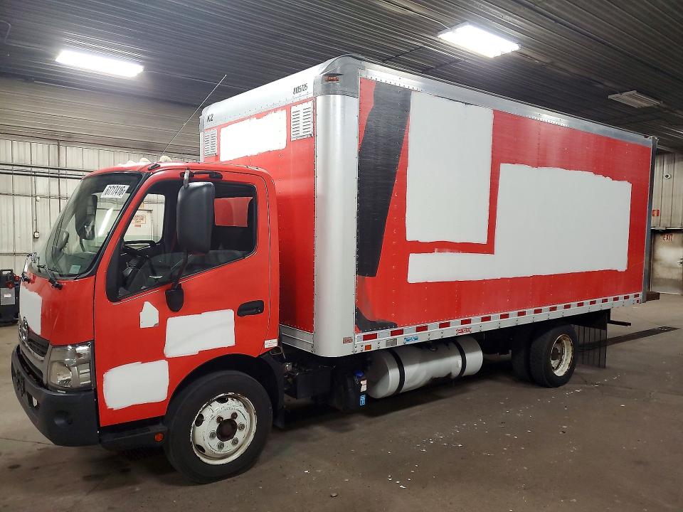 2018 Hino All other VIN JHHSDM2H2JK006165 COPART salvage auction — MINOR DENT/SCRATCHES, MN - CERTIFICATE OF TITLE, sold $4,800 on 2026-08-03 (photo 1)