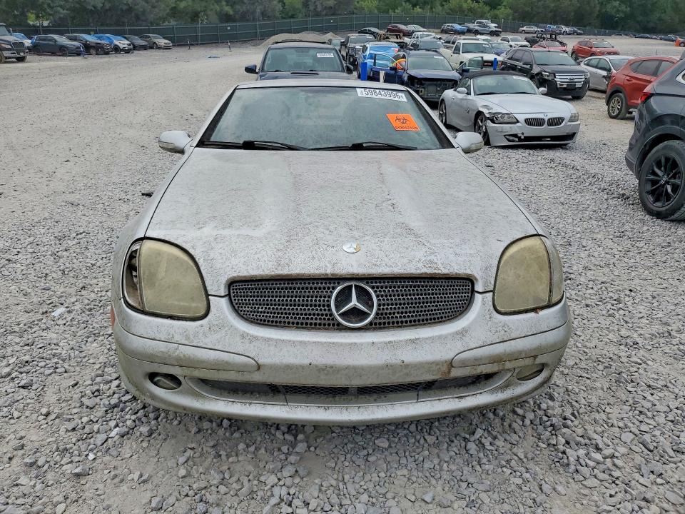 2001 Merz Slk-class VIN WDBKK49F31F222272 COPART salvage auction — MINOR DENT/SCRATCHES, TN - CERTIFICATE OF TITLE, sold $175 on 2026-07-23 (photo 5)