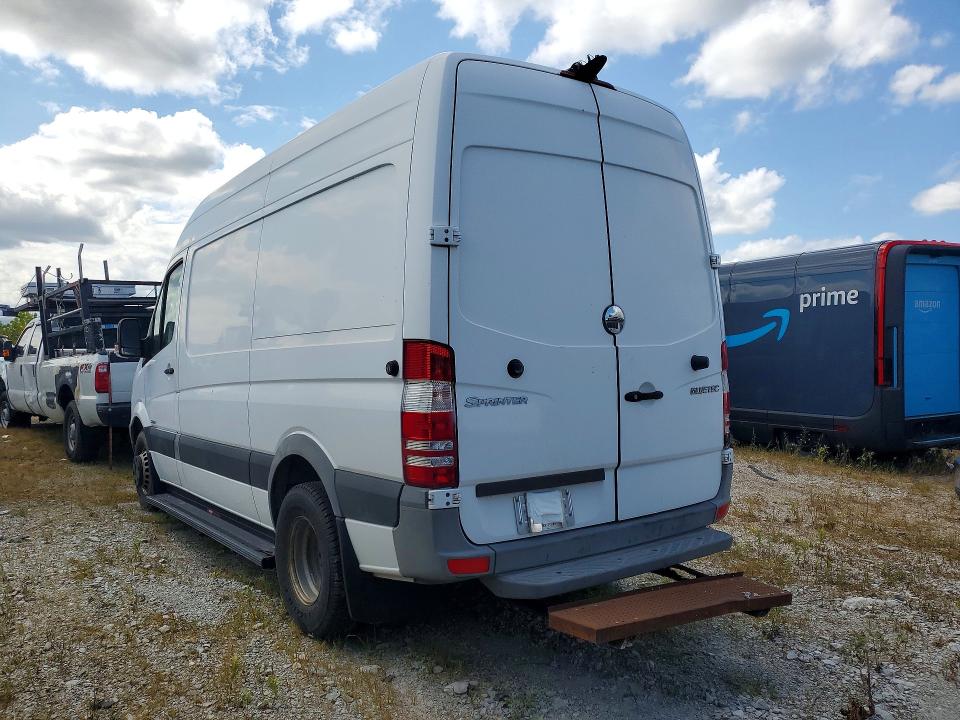 2013 Freightliner Sprinter VIN WDYPF0CC0D5815007 COPART salvage auction — NORMAL WEAR, IN - CERTIFICATE OF TITLE, sold $2,650 on 2026-07-28 (photo 2)