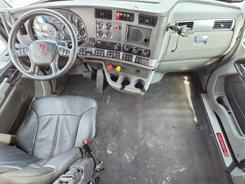 2020 Kenworth All other VIN 1XKYDP9X6LJ398236 COPART salvage auction — NORMAL WEAR, IN - CERTIFICATE OF TITLE, sold $8,900 on 2026-07-28 (photo 8)