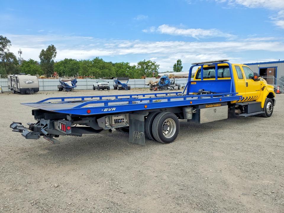 2019 Ford F-650 VIN 1FDWX6DC4KDF02160 COPART salvage auction — MINOR DENT/SCRATCHES, Ca - Dis/Dlr/Exp Only Clean Title (P), sold $18,500 on 2026-07-27 (photo 3)