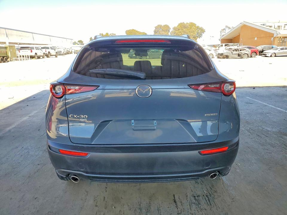 2025 Mazda Cx30 VIN 3MVDMBCM9SM757638 COPART salvage auction — FRONT END, CT, sold $12,600 on 2026-08-03 (photo 6)