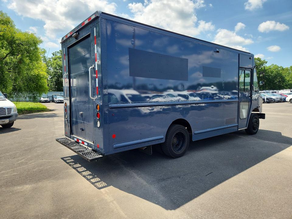 2020 Freightliner All other VIN 4UZAC2EA0LCLZ6566 COPART salvage auction — NORMAL WEAR, CT, sold $225 on 2026-08-13 (photo 3)