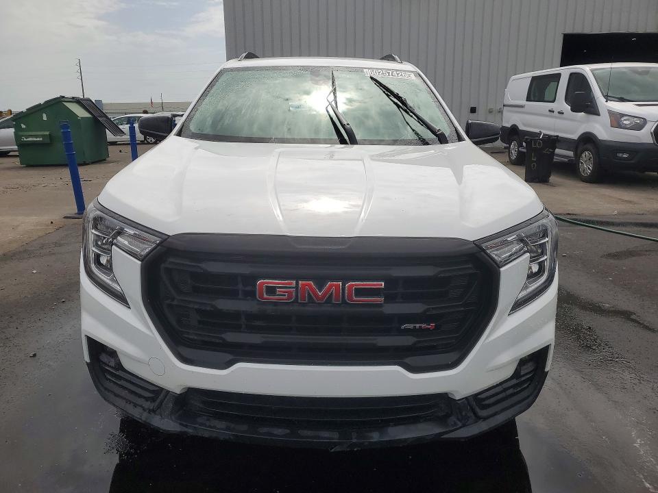 2023 Gmc Terrain VIN 3GKALYEG1PL246458 COPART salvage auction — REAR END, FL - CERTIFICATE OF TITLE, sold $7,400 on 2026-07-23 (photo 5)