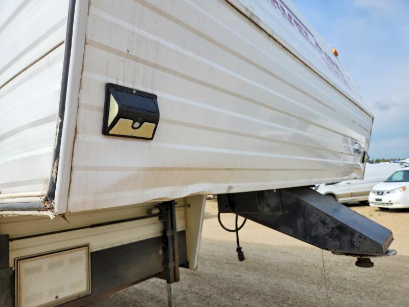 1998 Trailer Rustler VIN 2TTRW235XWR980008 COPART salvage auction — HAIL, BS, sold $70 on 2026-07-23 (photo 9)