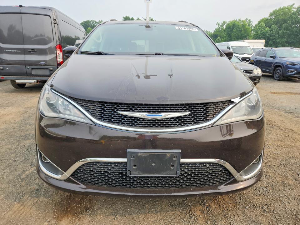 2018 Chrysler Pacifica VIN 2C4RC1BG3JR126407 COPART salvage auction — MINOR DENT/SCRATCHES, CT - CERTIFICATE OF TITLE (P), sold $2,300 on 2026-07-27 (photo 5)