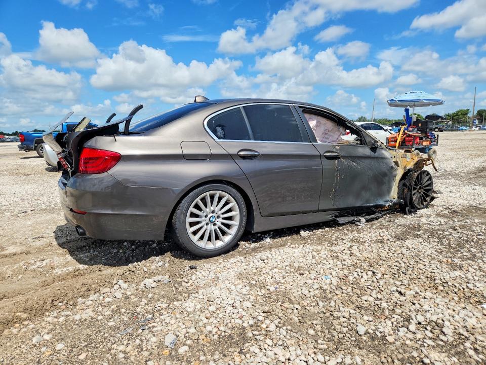 2011 BMW 5 series VIN WBAFR7C57BC601744 COPART salvage auction — BURN, FL - CERT OF TITLE SLVG REBUILDABLE, sold $10 on 2026-07-23 (photo 3)