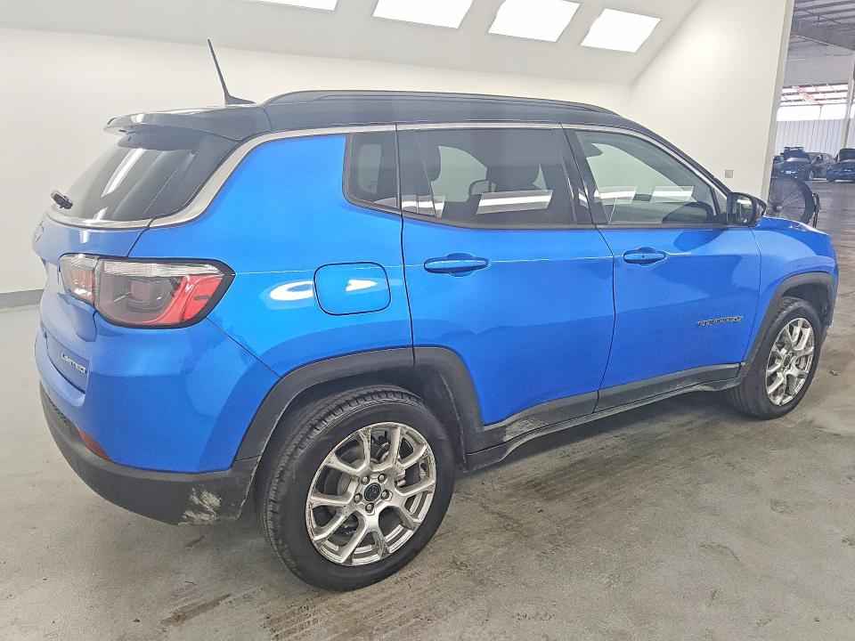 2025 Jeep Compass VIN 3C4NJDCN0ST507018 COPART salvage auction — FRONT END, Ca - Certificate Of Title, sold $6,400 on 2026-08-03 (photo 3)