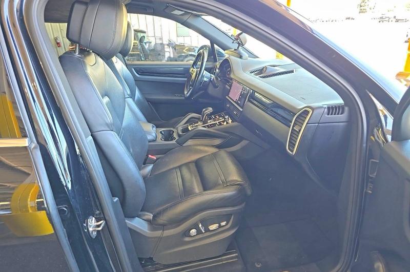 2019 Porsche Cayenne VIN WP1AA2AY6KDA17980 COPART salvage auction — NORMAL WEAR, Ca - Certificate Of Title (P), sold $14,400 on 2026-08-03 (photo 5)
