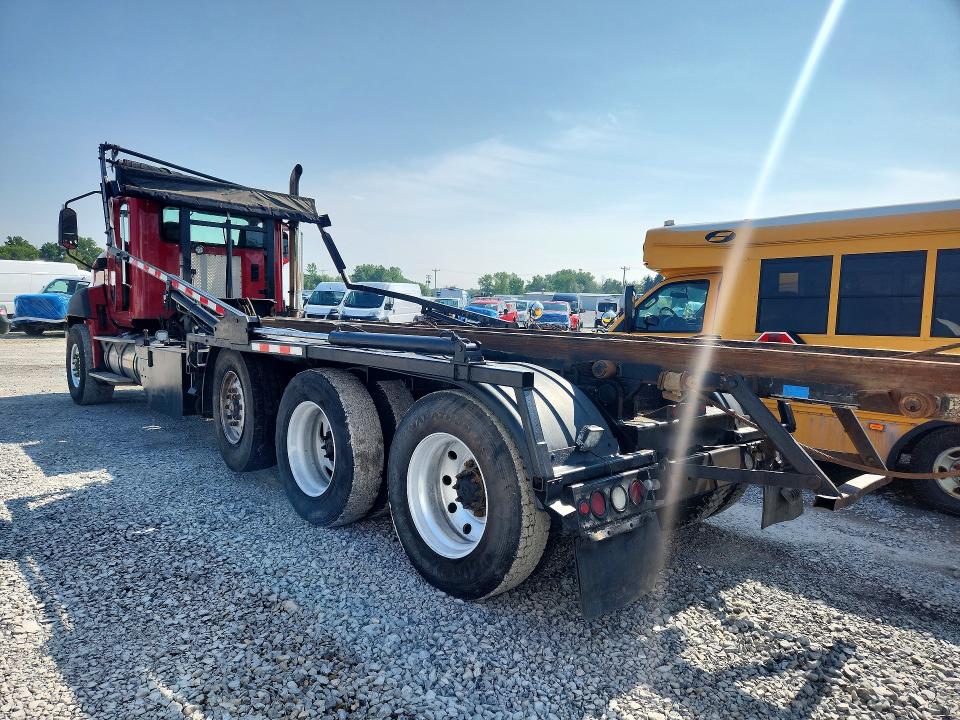 2013 Caterpillar All models VIN 1HTJGTKTXDJ415015 COPART salvage auction — NORMAL WEAR, CT, sold $425 on 2026-07-28 (photo 2)