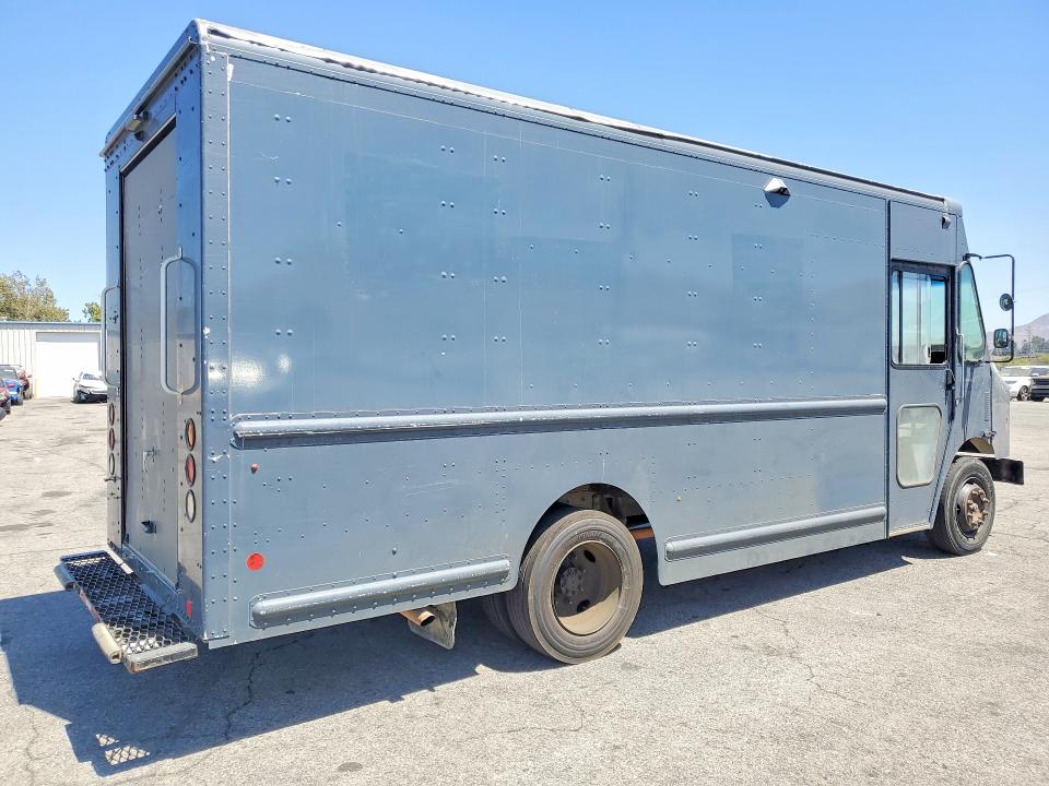 2021 Freightliner All other VIN 4UZAC2GA4MCMM9459 COPART salvage auction — SIDE, DV, sold $3,300 on 2026-08-24 (photo 3)