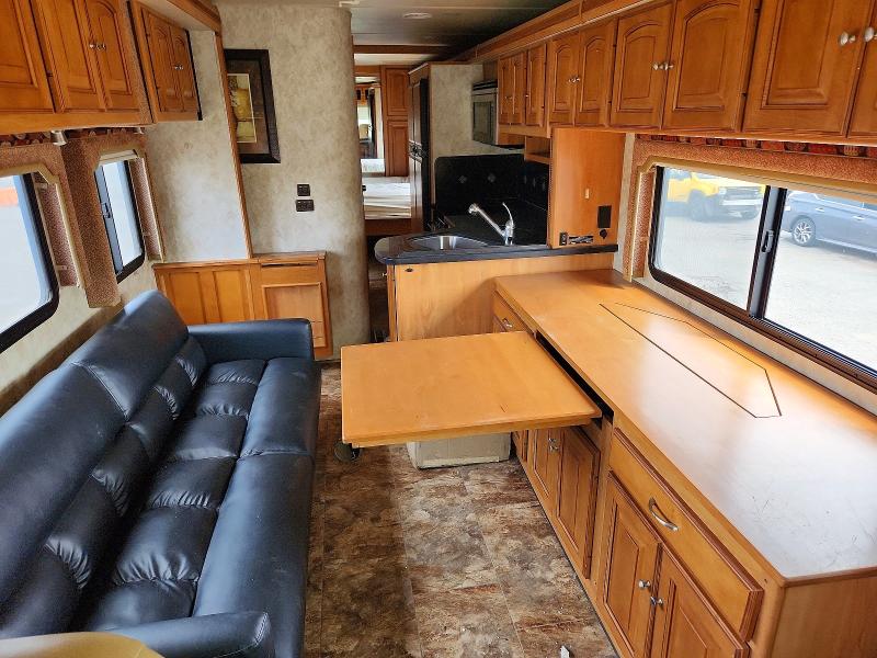 2011 Winn All other VIN 4UZACJDT8BCAU2941 COPART salvage auction — FRONT END, OR - SALVAGE TITLE CERTIFICATE, sold $8,100 on 2026-07-30 (photo 6)