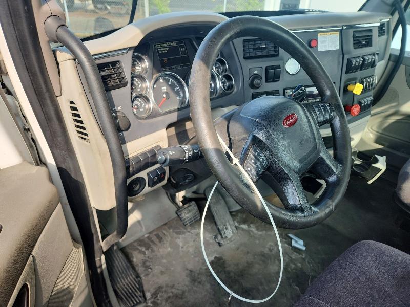 2021 Peterbilt All models VIN 1XPBDP9XXMD760939 COPART salvage auction — MECHANICAL, CT, sold $13,700 on 2026-08-31 (photo 8)