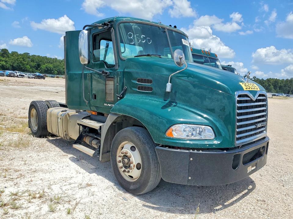 2016 Mack All other VIN 1M1AW01X5GM008550 COPART salvage auction — MINOR DENT/SCRATCHES, CT, sold $900 on 2026-07-31 (photo 4)