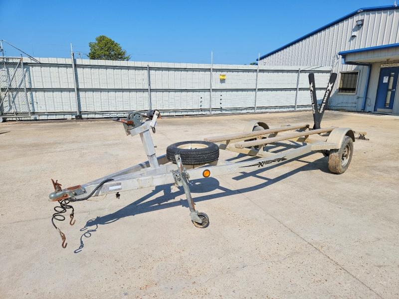2009 Trail king Boat trail VIN 5HEAV18179H130917 COPART salvage auction — MINOR DENT/SCRATCHES, MS - CERT OF TITLE-SALVAGED, sold $225 on 2026-07-31 (photo 2)