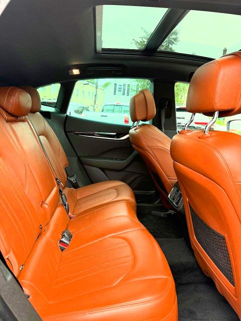 2022 Maserati All other VIN ZN661XUA4NX388740 COPART salvage auction — MINOR DENT/SCRATCHES, CT, sold $17,900 on 2026-07-09 (photo 6)