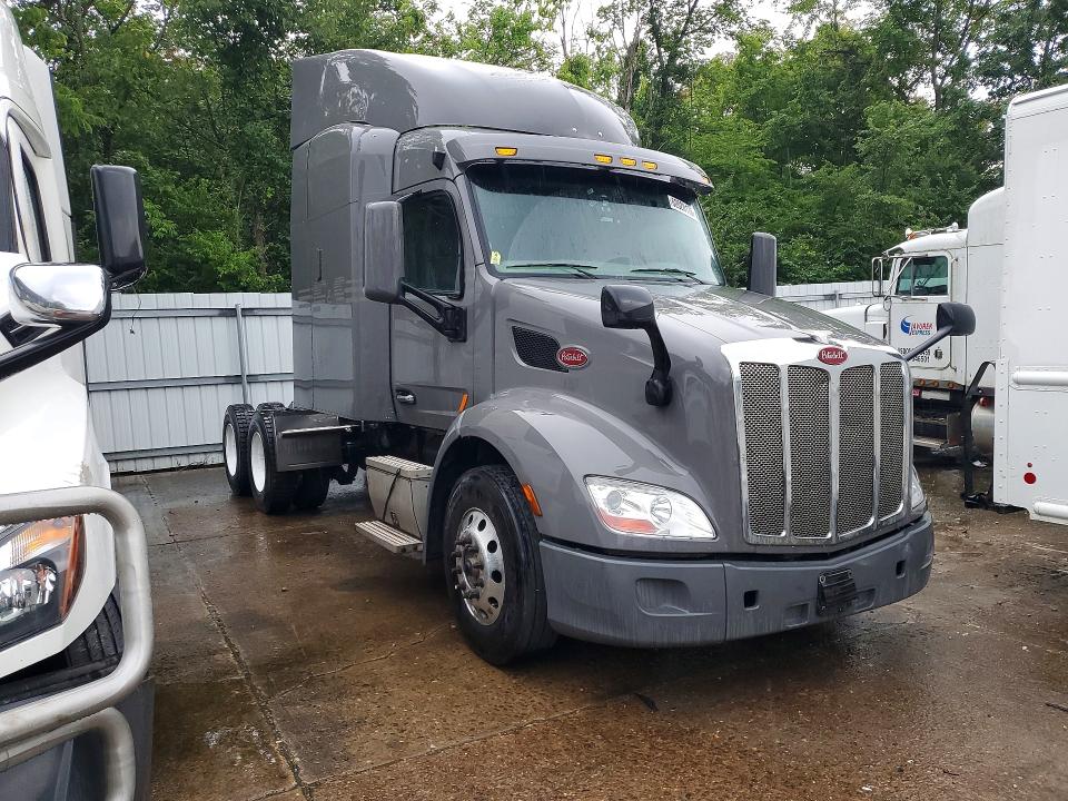 2019 Peterbilt All other VIN 1XPBDK9X2KD496759 COPART salvage auction — NORMAL WEAR, IN - CERTIFICATE OF TITLE, sold $7,800 on 2026-07-30 (photo 4)