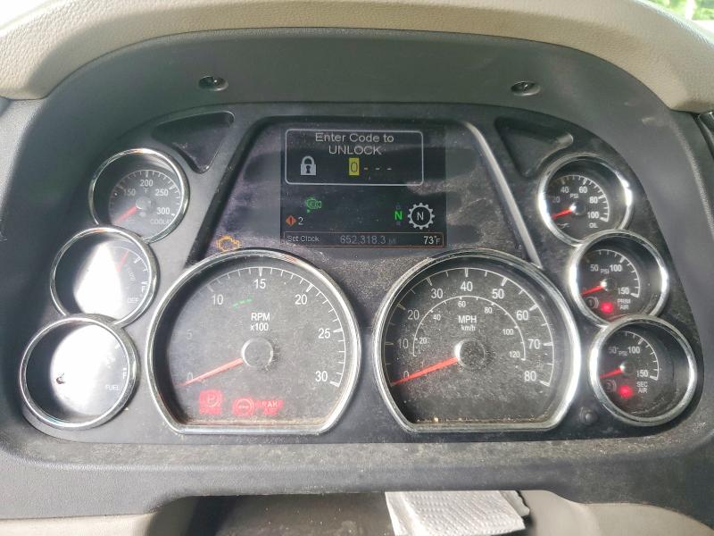 2019 Peterbilt All other VIN 1XPBDP9X6KD267675 COPART salvage auction — SIDE, CT, sold $7,500 on 2026-08-24 (photo 9)