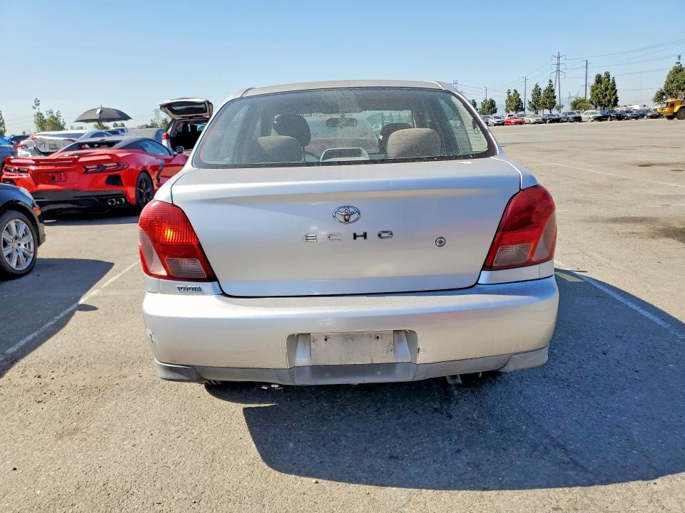 2001 Toyt Echo VIN JTDBT123510121069 COPART salvage auction — MINOR DENT/SCRATCHES, CA - DIS/DLR/EXP ONLY CLEAN TITLE, sold $550 on 2026-07-28 (photo 6)