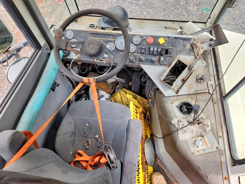 2017 Autocar All other VIN 516G4G4B1HH223906 COPART salvage auction — NORMAL WEAR, IN - CERTIFICATE OF TITLE, sold $275 on 2026-07-28 (photo 8)