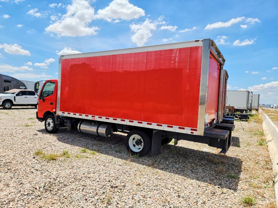 2018 Hino All other VIN JHHSDM2H0JK006259 COPART salvage auction — MINOR DENT/SCRATCHES, AZ - CERTIFICATE OF TITLE (P), sold $1,250 on 2026-07-27 (photo 2)