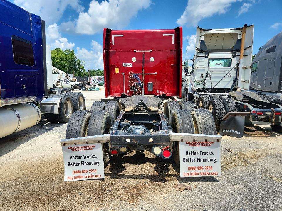 2016 Peterbilt All other VIN 1XPBDP9X2GD306575 COPART salvage auction — MINOR DENT/SCRATCHES, SC - CERTIFICATE OF TITLE (P), sold $11,100 on 2026-07-28 (photo 6)