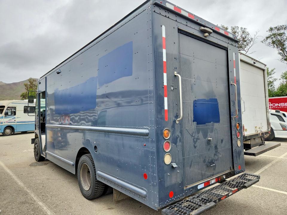 2020 Freightliner All other VIN 4UZAC2EA5LCLZ7065 COPART salvage auction — MINOR DENT/SCRATCHES, DV, sold $16,000 on 2026-07-17 (photo 2)