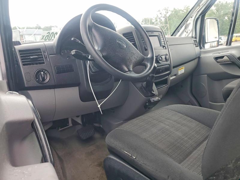 2015 Freightliner Sprinter VIN WDYPE8DC7F5976943 COPART salvage auction — NORMAL WEAR, RC, sold $8,400 on 2026-08-14 (photo 8)