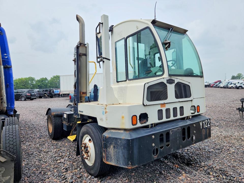 2017 Autocar All other VIN 516G4G4B1HH223906 COPART salvage auction — NORMAL WEAR, IN - CERTIFICATE OF TITLE, sold $475 on 2026-07-30 (photo 4)