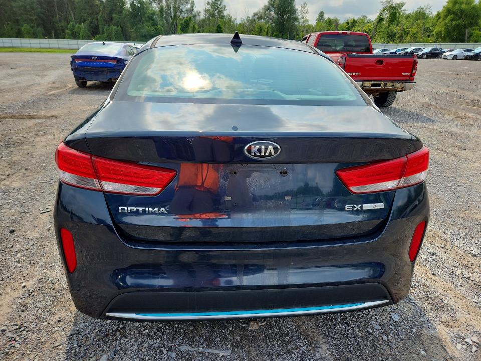 2017 Kia Optima VIN KNAGV4LD1H5013910 COPART salvage auction — NORMAL WEAR, NJ - CERTIFICATE OF TITLE, sold $900 on 2026-08-20 (photo 6)