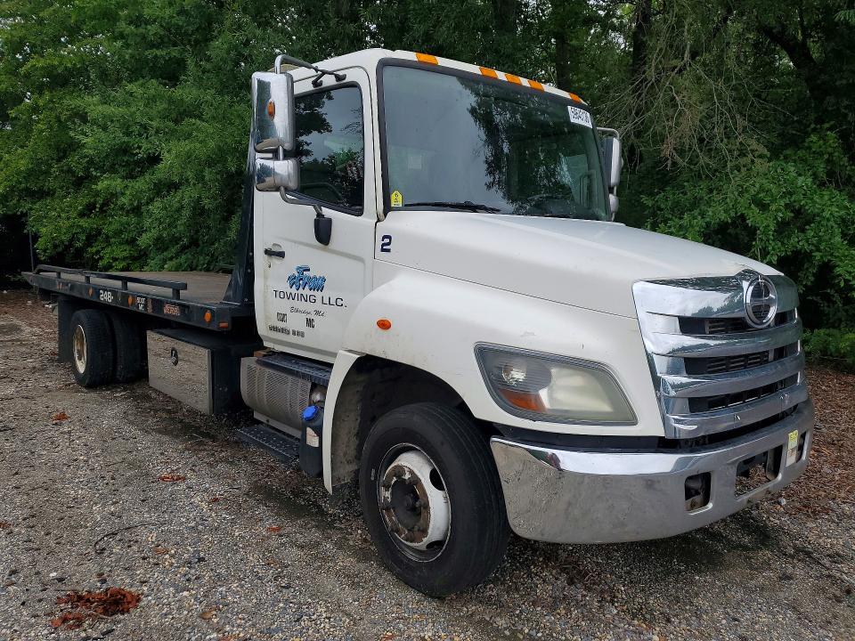 2015 Hino All other VIN 5PVNE8JP4F4S51090 COPART salvage auction — MINOR DENT/SCRATCHES, CT, sold $7,700 on 2026-07-28 (photo 4)