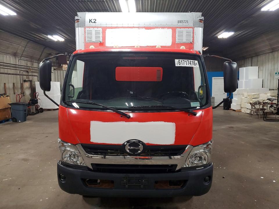 2018 Hino All other VIN JHHSDM2H2JK006165 COPART salvage auction — MINOR DENT/SCRATCHES, MN - CERTIFICATE OF TITLE, sold $4,800 on 2026-08-03 (photo 5)