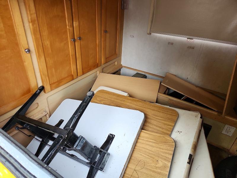 2007 Dutchmen Unknown VIN 47CTTTG167B701935 COPART salvage auction — UNDERCARRIAGE, RI - CERT OF TITLE-RECONSTRUCTED SA, sold $225 on 2026-07-28 (photo 6)