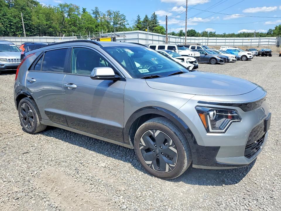2023 Kia Niro VIN KNDCR3L15P5045957 COPART salvage auction — MECHANICAL, Ny - Certificate Of Title, sold $11,200 on 2026-08-03 (photo 4)