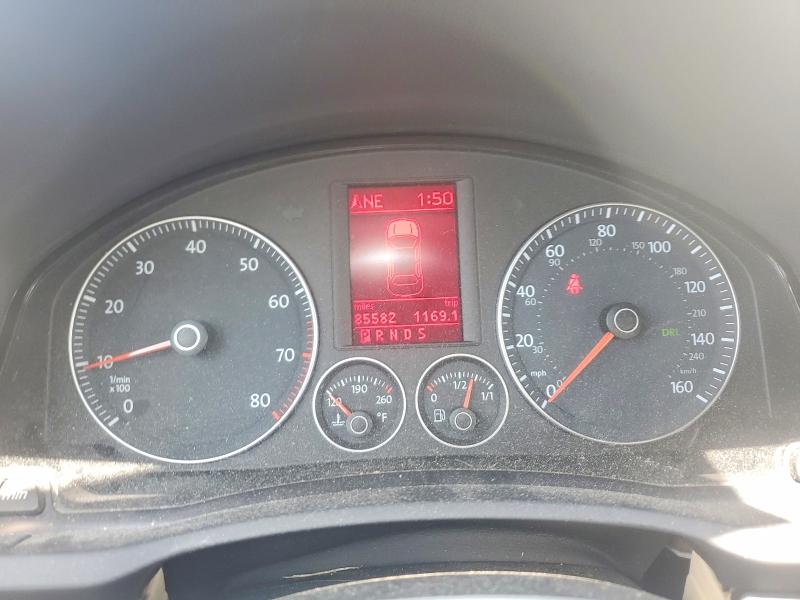 2008 Volkswagen Eos VIN WVWBA71F68V010399 COPART salvage auction — FRONT END, VA - CERT OF TITLE - SALVAGE, sold $575 on 2026-07-29 (photo 9)