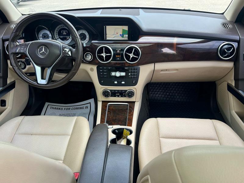 2013 Mercedes-benz Glk-klasse VIN WDCGG5HB9DG018677 COPART salvage auction — MINOR DENT/SCRATCHES, NC - CERTIFICATE OF TITLE (P), sold $5,800 on 2026-07-24 (photo 9)