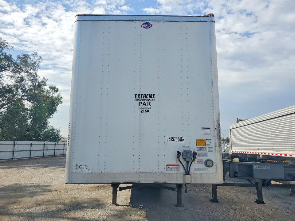 2026 Util Trailer VIN 1UYVS2534T7527809 COPART salvage auction — ROOF, Mi - Dis/Dlr/Exp Only Clean Title (P), sold $5,200 on 2026-07-28 (photo 5)