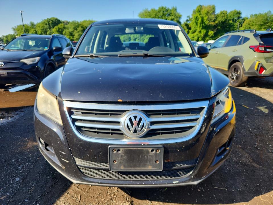 2010 Volkswagen Tiguan VIN WVGAV9AX9AW521167 COPART salvage auction — SIDE, Ct - Cert Of Title-Salvage, sold $450 on 2026-07-16 (photo 5)