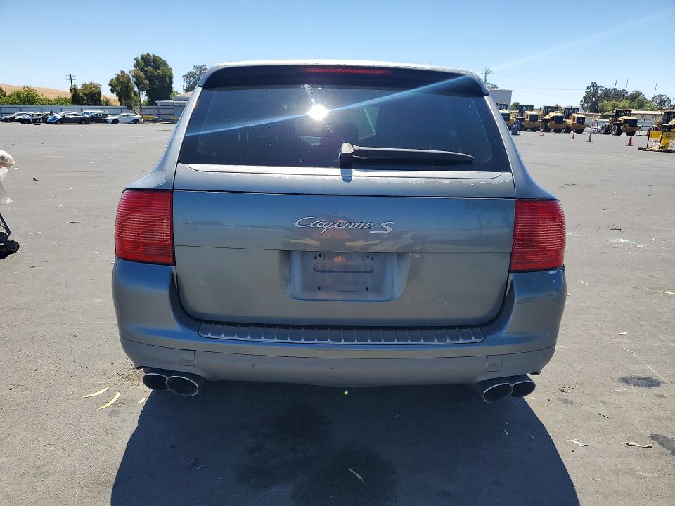 2005 Porsche Cayenne VIN WP1AB29P15LA62862 COPART salvage auction — MECHANICAL, CA - DIS/DLR/EXP ONLY CLEAN TITLE, sold $200 on 2026-07-29 (photo 6)