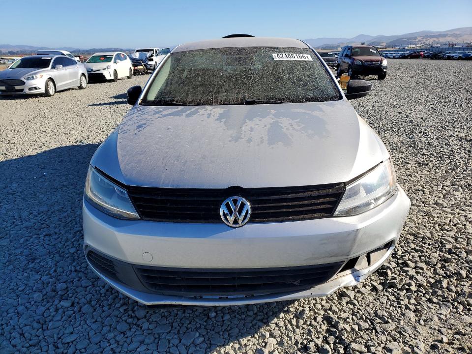2011 Volkswagen Jetta VIN 3VW2K7AJ2BM379101 COPART salvage auction — REAR END, CA - SALVAGE CERTIFICATE, sold $725 on 2026-08-03 (photo 5)