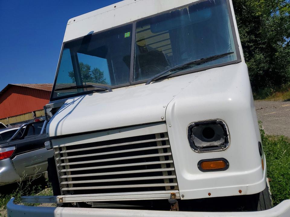 2013 Freightliner All other VIN 4UZAANDUXDCFE4807 COPART salvage auction — FRONT END, OA, sold $300 on 2026-07-29 (photo 5)