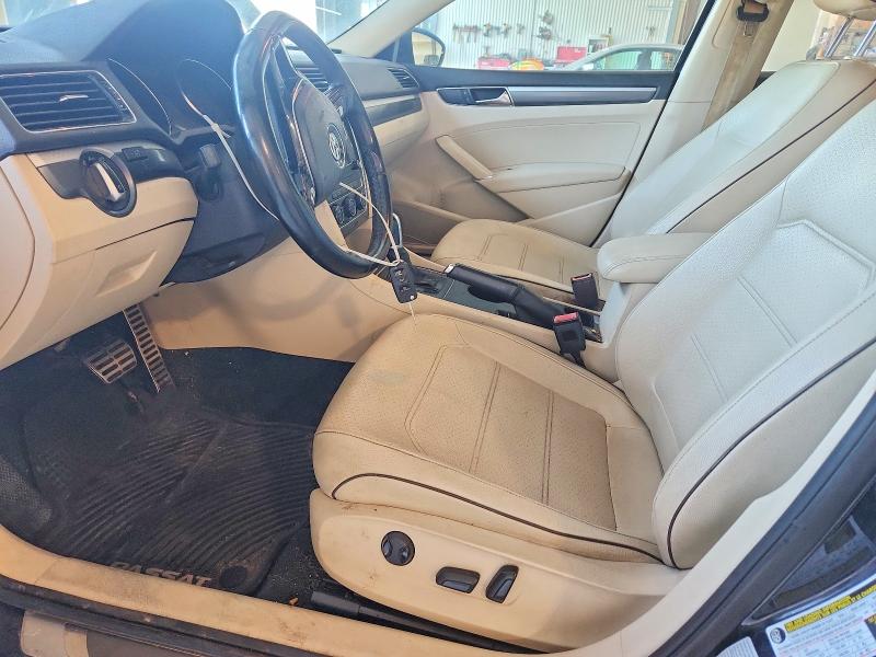 2017 Volkswagen Passat VIN 1VWDT7A30HC023876 COPART salvage auction — FRONT END, CT, sold $875 on 2026-08-11 (photo 7)