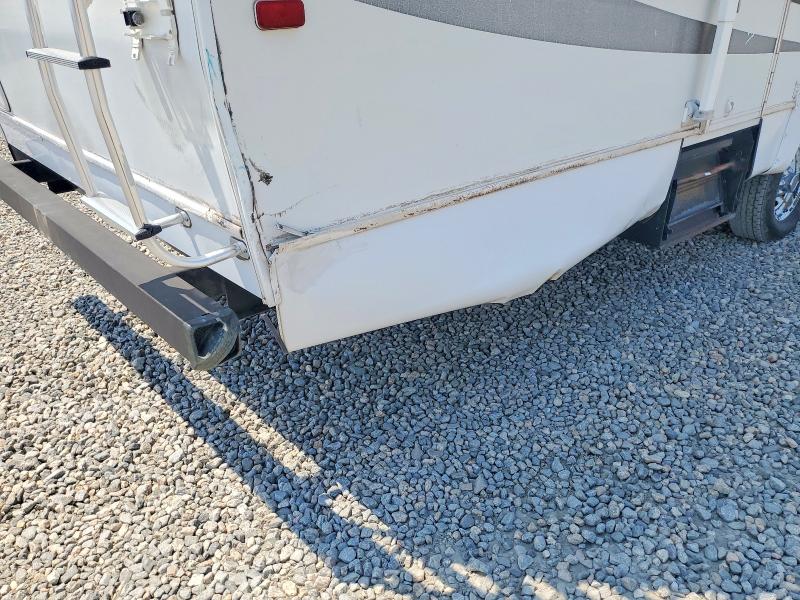 2007 Jay Trailers VIN 1UJBJ02R271CU0658 COPART salvage auction — REAR END, PS, sold $3,000 on 2026-07-16 (photo 9)