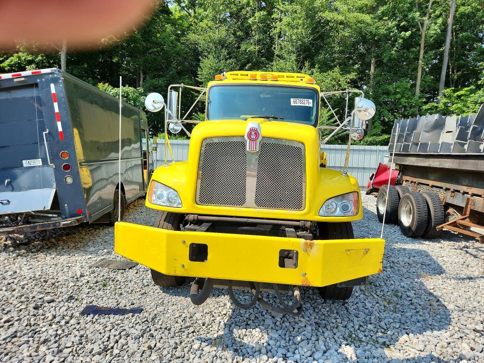 2018 Kenworth All other VIN 1NKBLJ0X9JR216329 COPART salvage auction — REAR END, OH - CERTIFICATE OF TITLE, sold $2,600 on 2026-07-30 (photo 5)