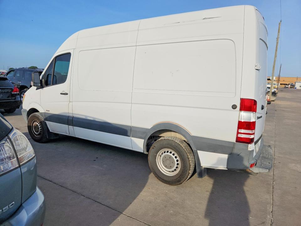 2011 Freightliner Sprinter VIN WDYPE7CC2B5517518 COPART salvage auction — NORMAL WEAR, CT, sold $200 on 2026-08-03 (photo 2)